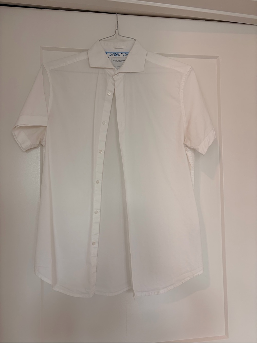 Denim & Flower White Short-Sleeve Button-Down Shirt